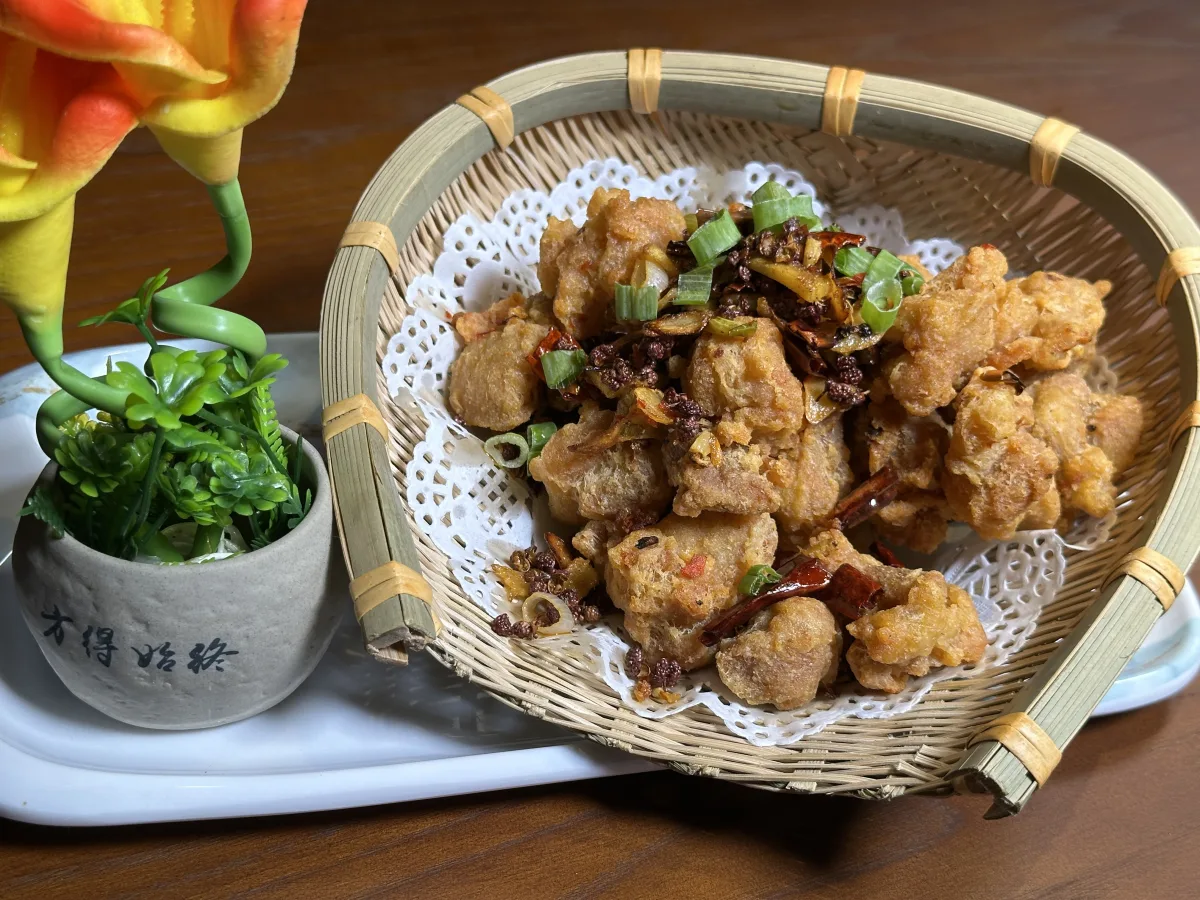 Salt and pepper chicken, double-fried